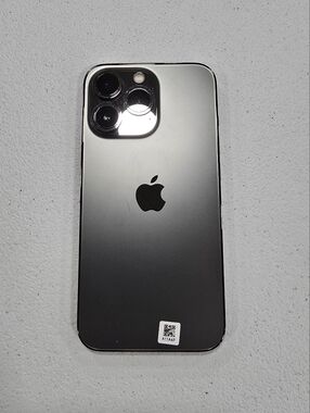 Apple iPhone 13 Pro- Graphite / Black Finish Giveaway